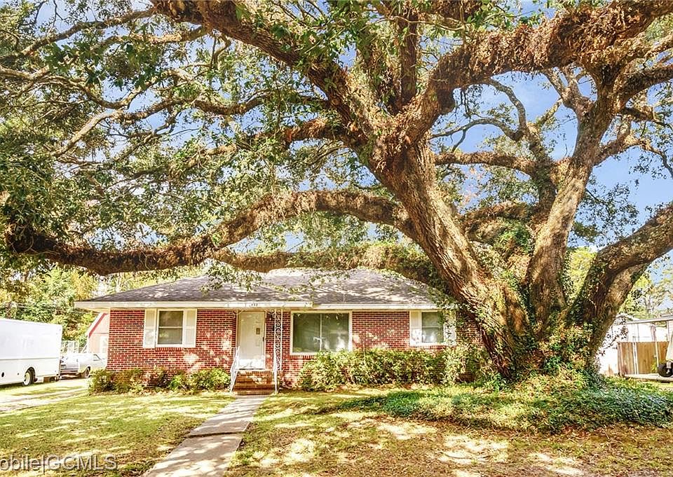 1st image of 2852 Brierwood Dr