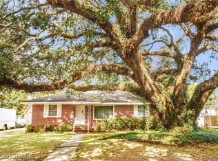 2852 Brierwood Dr, Mobile, AL 36606