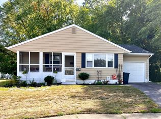 20 Wall Cress Ct, Toms River, NJ