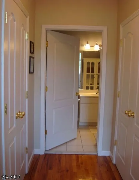 1 bed, $2,490 — Photo 4