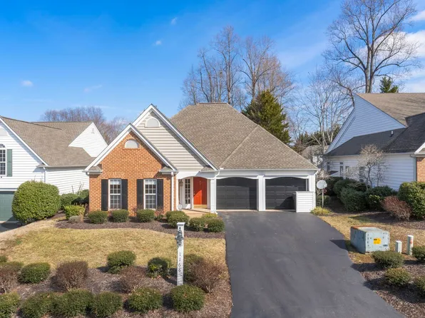 1168 Courtyard Dr, Charlottesville, VA 22903