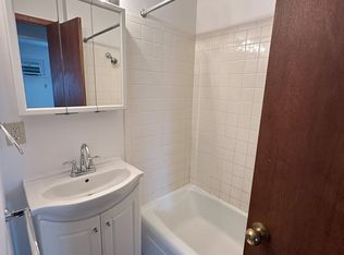 321 Cedar Crest Dr APT 7, Cedar Falls, IA 50613