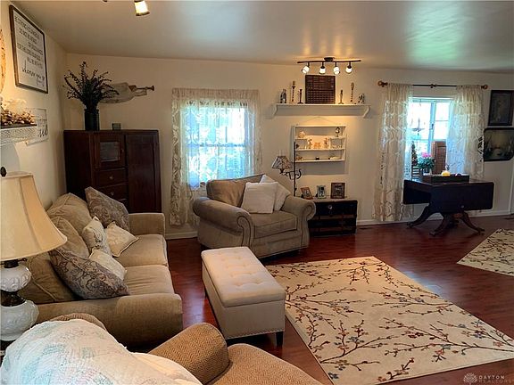 5th image of 317 Dean Dr