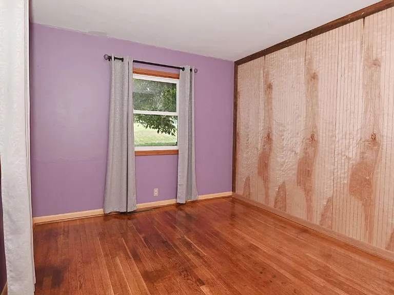 7146 S Meridian St — Photo 32