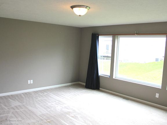 2nd image of 669 Willet Way