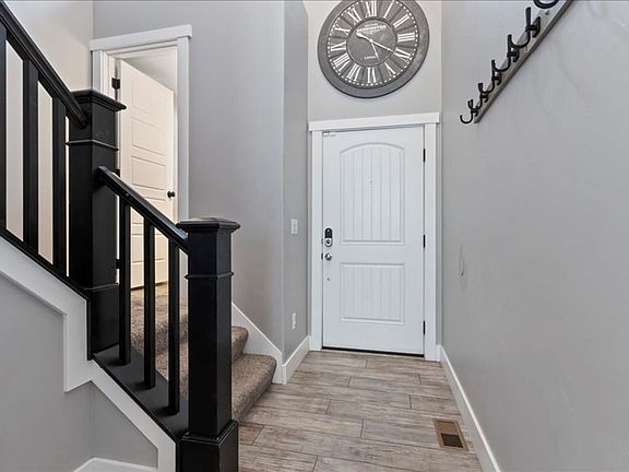 2nd image of 14316 S Autumn Path Ln