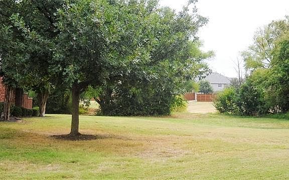 side of townhouse next to greenbelt