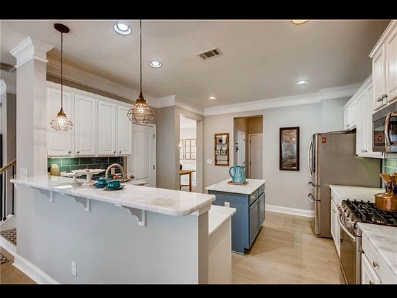 5th image of 6005 Falls Landing Dr