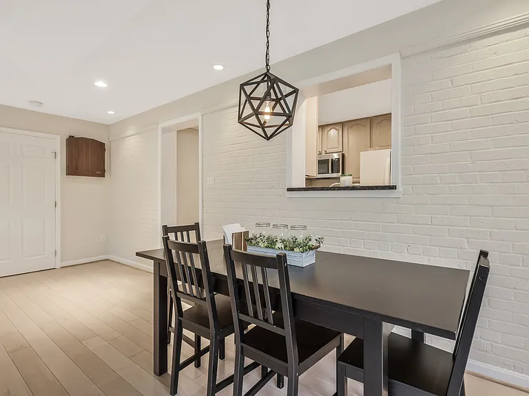 7011 Kenfig Pl — Photo 11