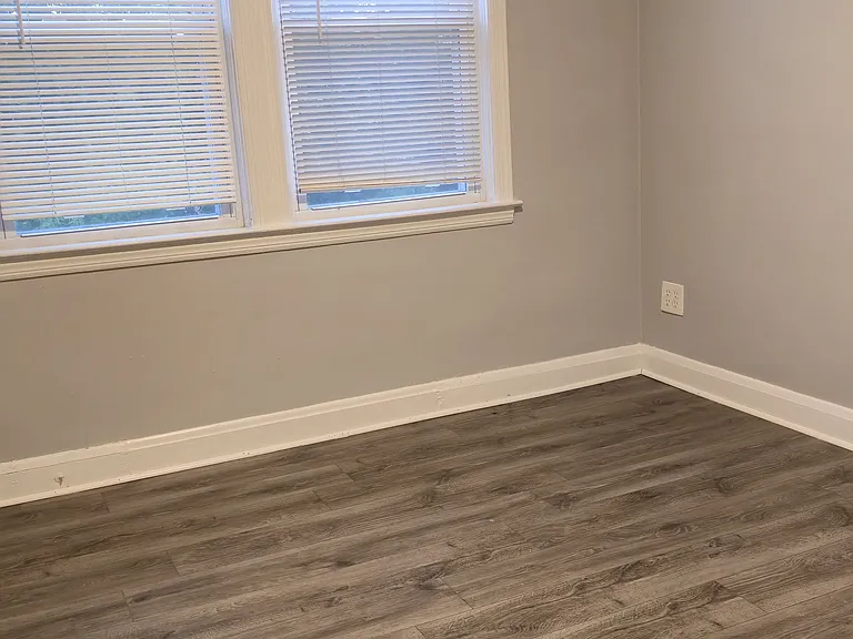 3514 Pelham Ave — Photo 14