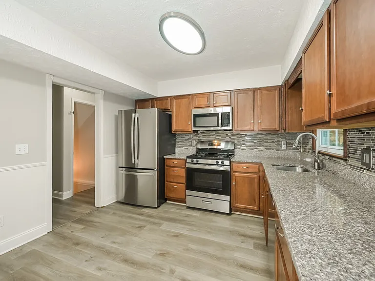 1265 Grayland Hills Dr — Photo 8