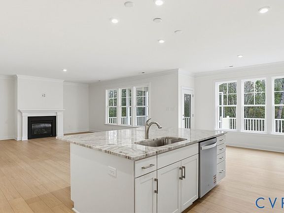 7th image of this home