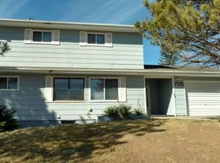705 Circle Dr, Rapid City, SD 57702