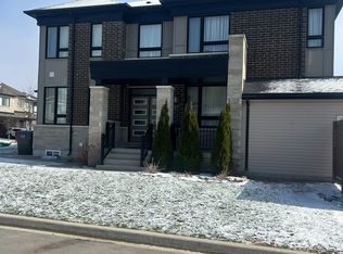 51 Circus Cres, Brampton, ON L7A5E1