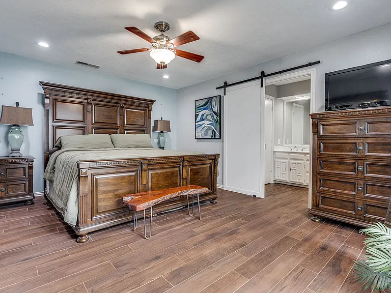 1108 Richland Oaks Dr — Photo 24