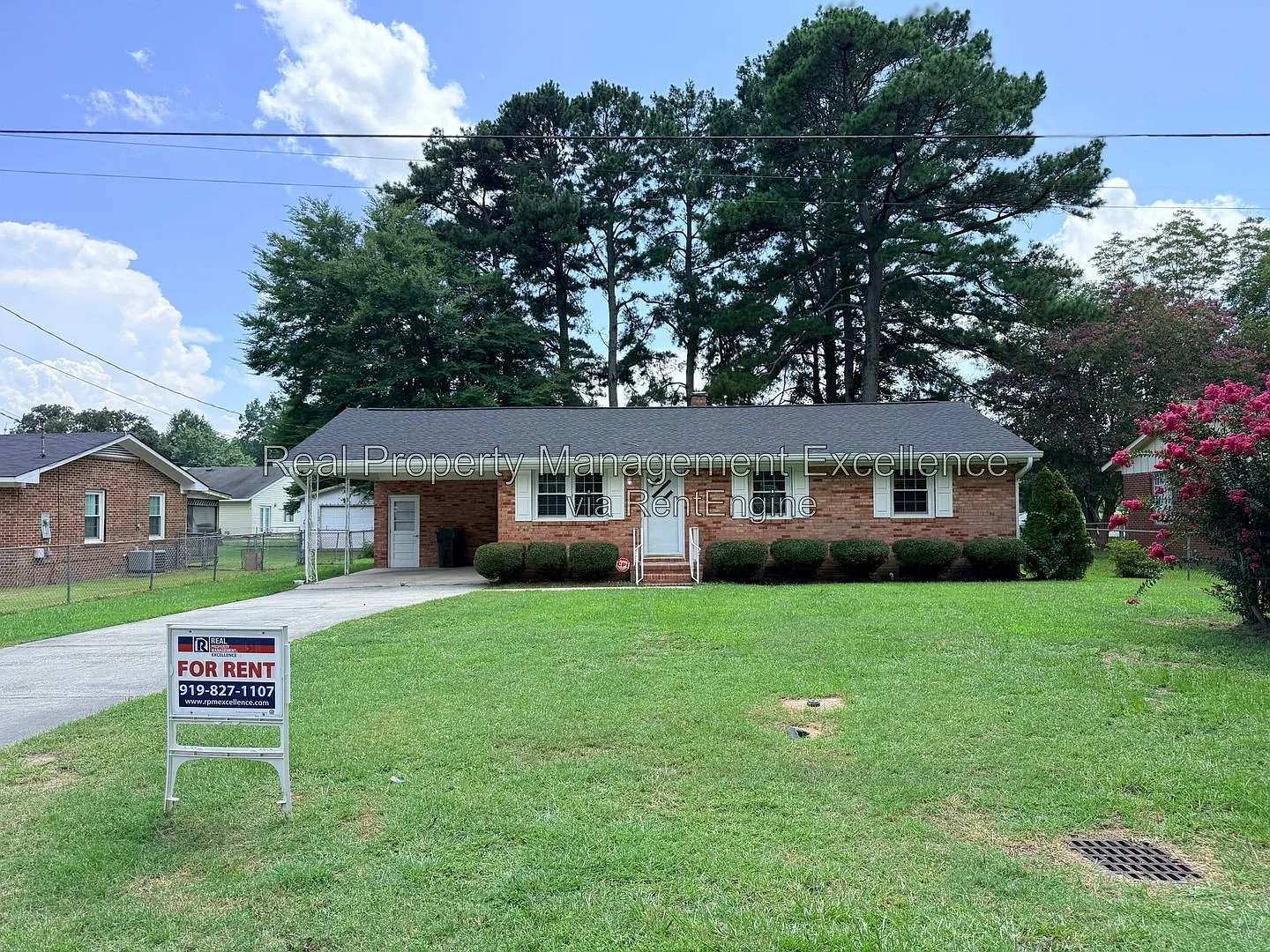 3 bed, 1.5 bath, 1123 sqft, $1,595 — Photo 1