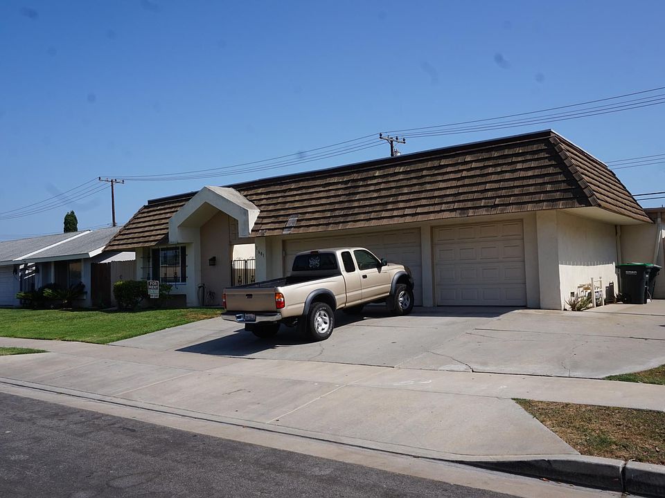 Single Garage Attached