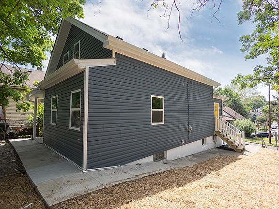 3rd image of 6410 Savannah Ave