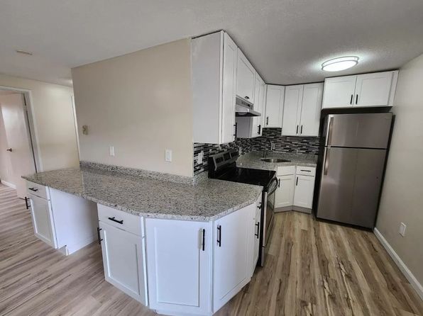 359 Long Hill Rd APT 25