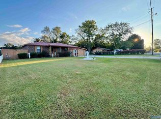 1020 Rosa Parks St, Courtland, AL 35618