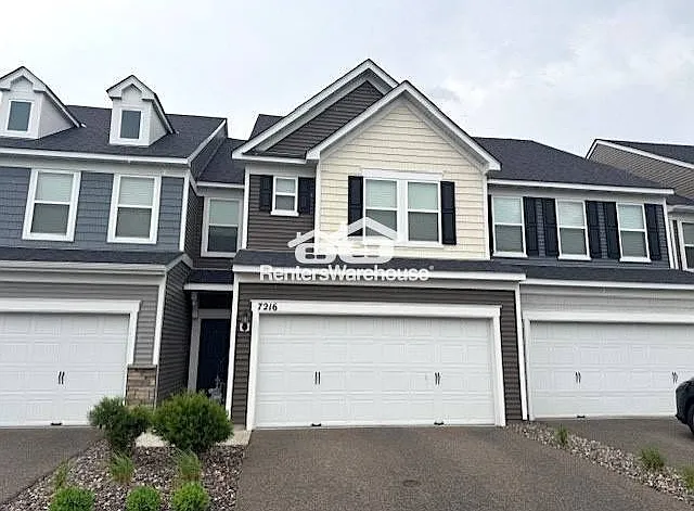 7216 Walnut Grove Ln N — Photo 1