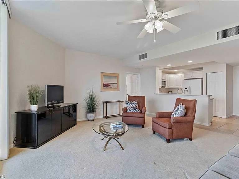 1001 Arbor Lake Dr #1406 — Photo 3