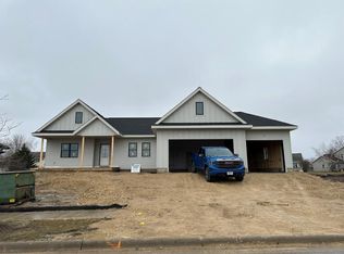 1012 Ziegler Dr, Waunakee, WI 53597