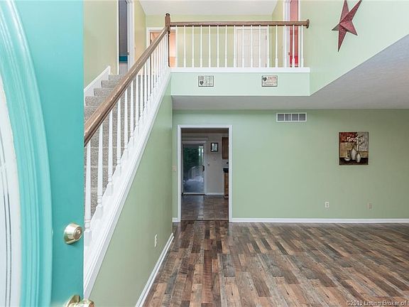 3rd image of 7800 Four Leaf Dr