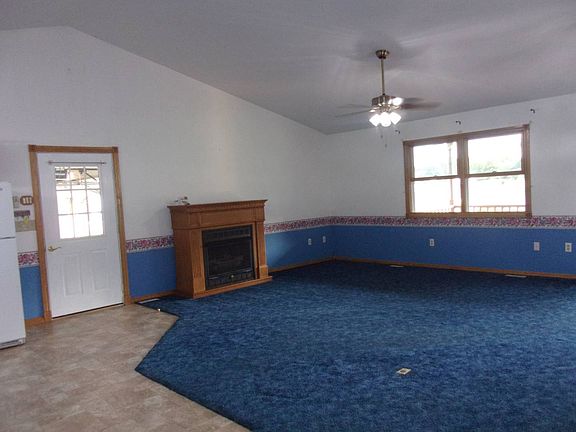 3rd image of 48 White Tail Dr