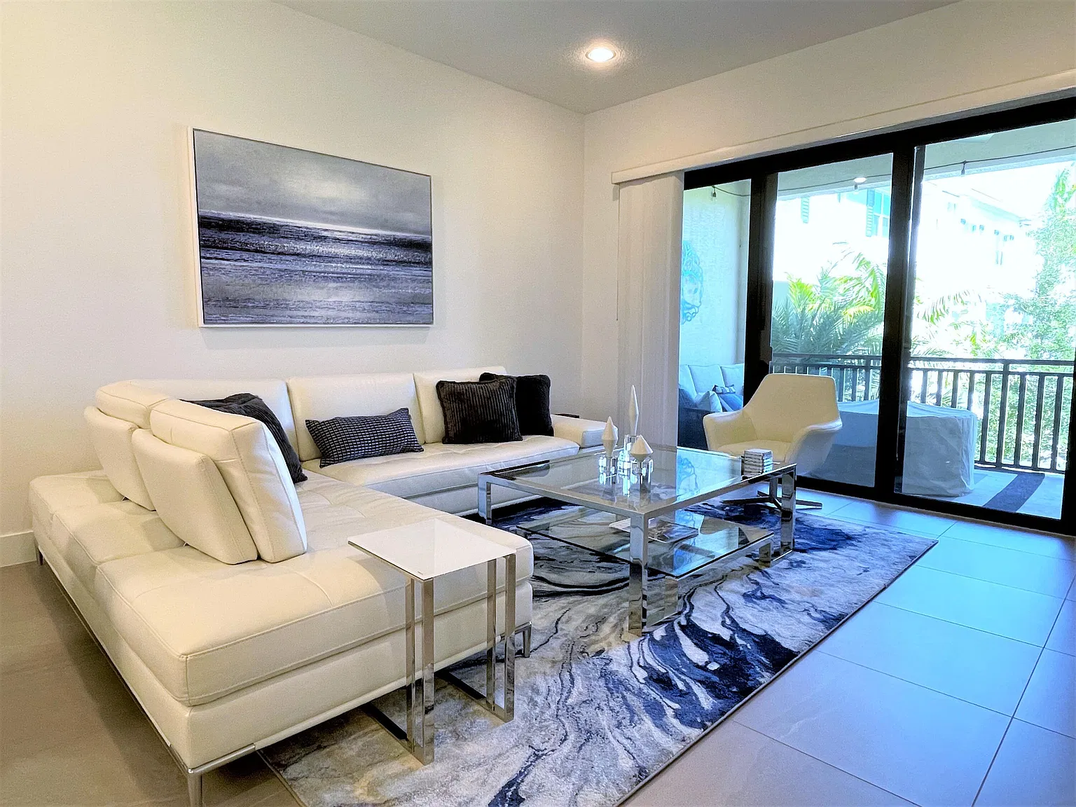 4 bed, 3.5 bath, 2252 sqft, $6,250 — Photo 4