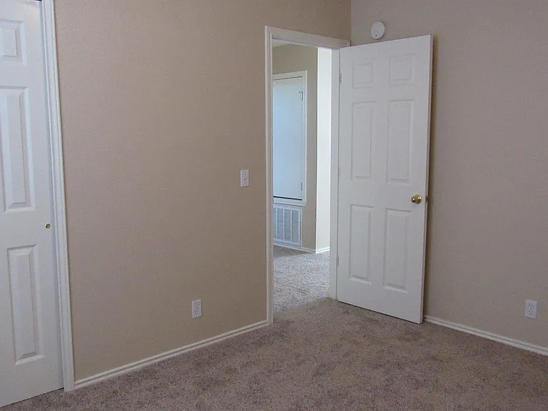 12318 Jamie Dr — Photo 24