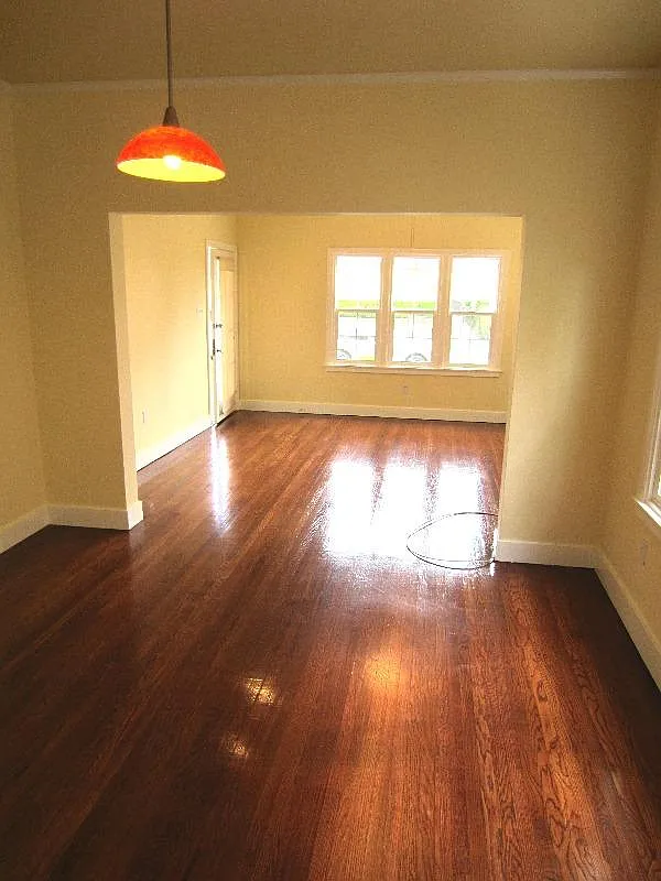 1 bed, 940 sqft, $2,375 — Photo 2