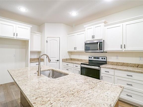 2nd image of 1414 Hamilton St