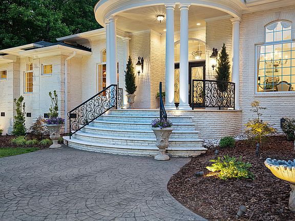2nd image of 2700 Bernard Cir