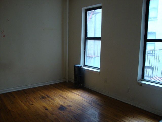 1st image of 246 Bradhurst Ave APT 7