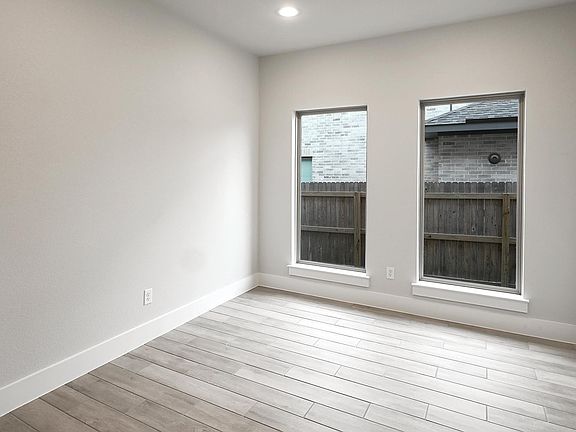 5th image of 269 Charles Marvin Dr