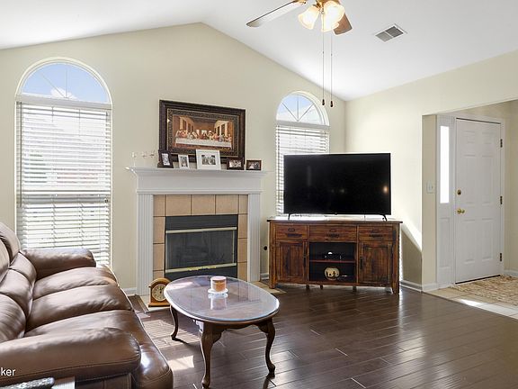5th image of 8625 River Terrace Dr