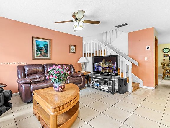 3rd image of 11 SW 113th Ave APT 103
