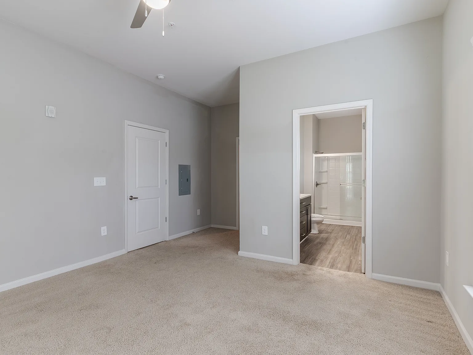 Residence at Riverwatch — Photo 4