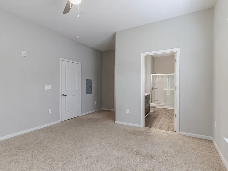 Residence at Riverwatch — Photo 5