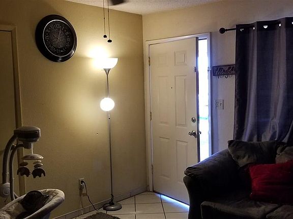 5th image of 753 N Gladiola Dr