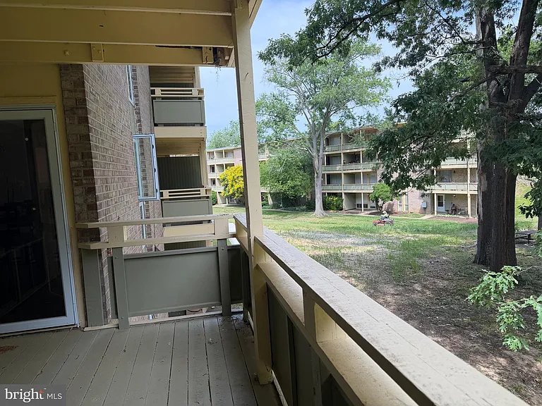 7260 Donnell Pl — Photo 11
