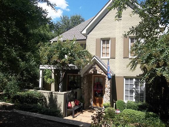 5th image of 1755 Jackson Ave E APT 8