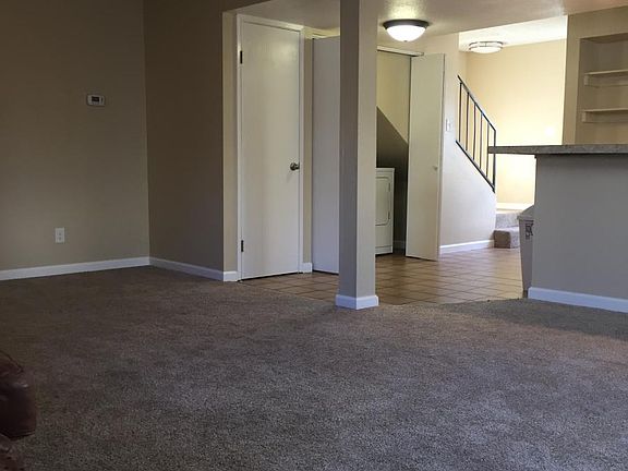 2nd image of 1103 Bradley Sq