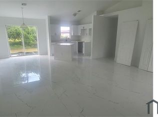 123 Zenith Cir, Fort Myers, FL 33913