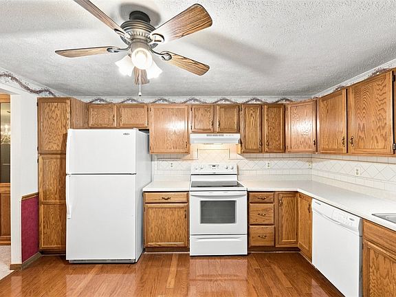 4th image of 2850 Edgecliff Rd APT 35