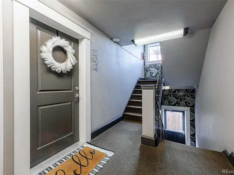 1332 N Williams St #202 — Photo 3