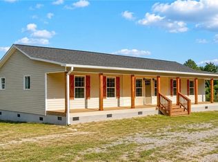 7489 Riverside Rd, Seagrove, NC 27341