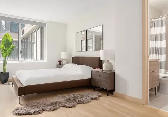 3rd image of 70 W 37th St #1704