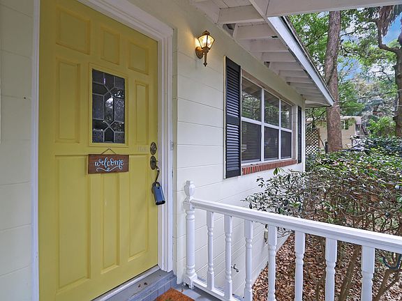 2nd image of 3953 Shady Ln